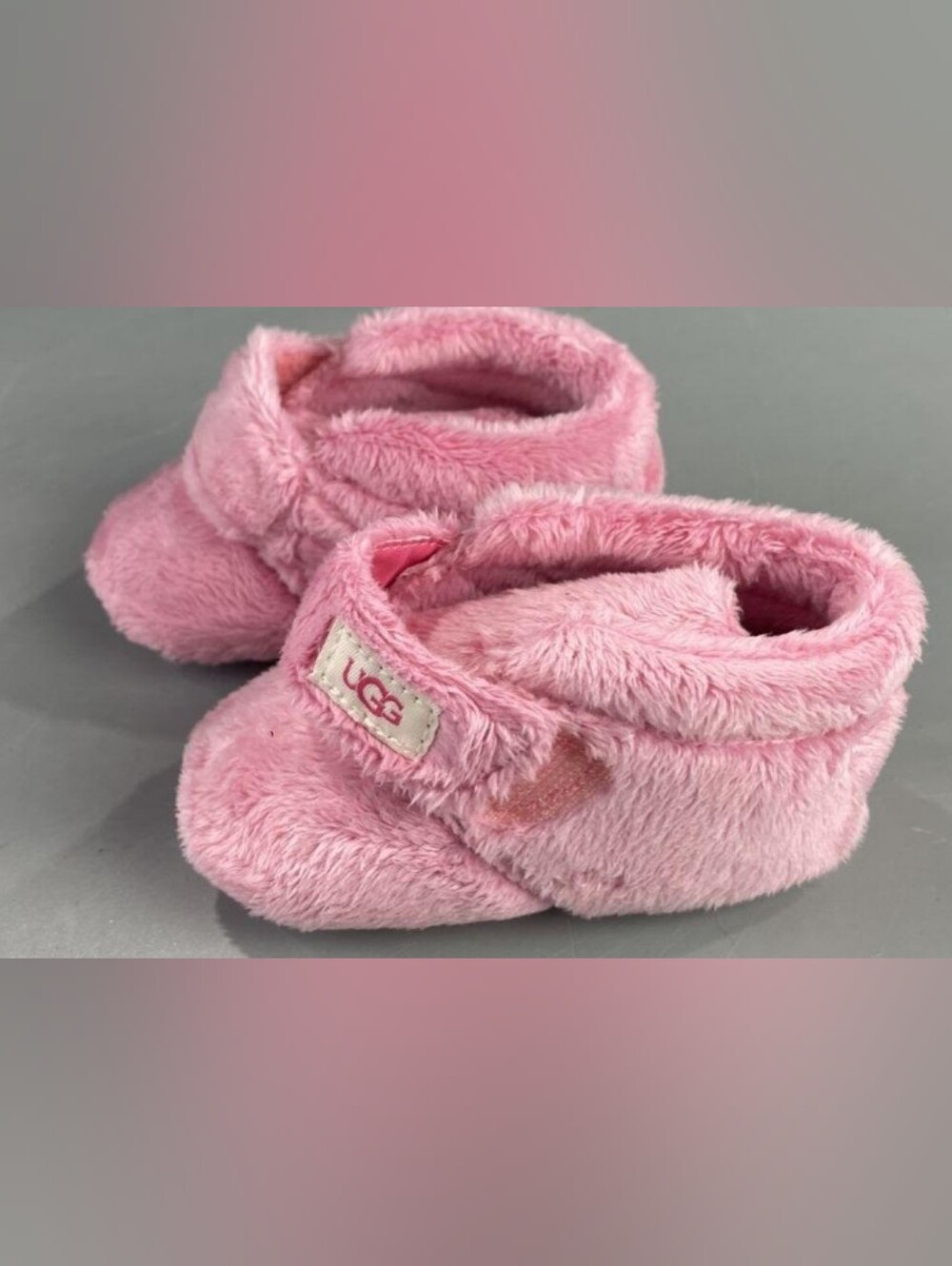 UGG Bixbee Pink Fuzzy Baby Slippers Size 2/3 NIB MSRP $39.99 - Picture 6 of 10